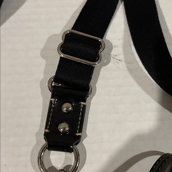 Coach Signature Swing Crossbody Purse - Picture 4 of 9